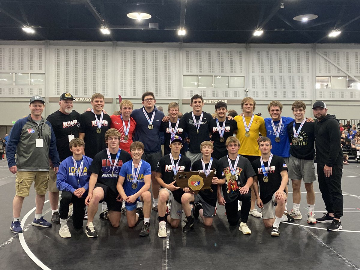 When IOWA HS wrestlers from 1A 2A and 3A all come together…they WIN NATIONAL DUAL TOURNEYS! #teamworkmakesthedreamwork #wrestlingfamily #iowaproud #tulsanationalteamduals