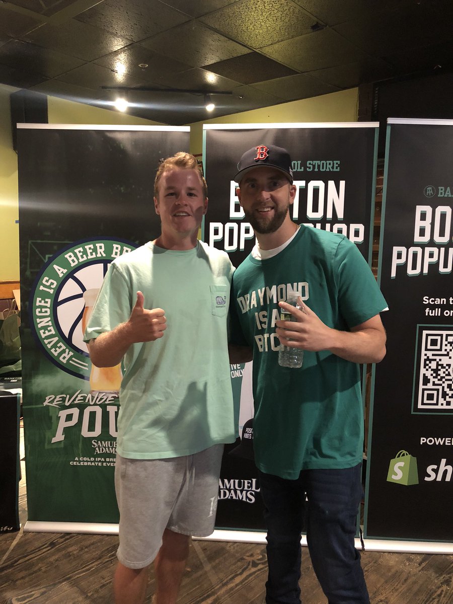ogbobbylegend's tweet photo. @hen_ease #teamhank #celticsin7 https://t.co/6RS4kW0K0w