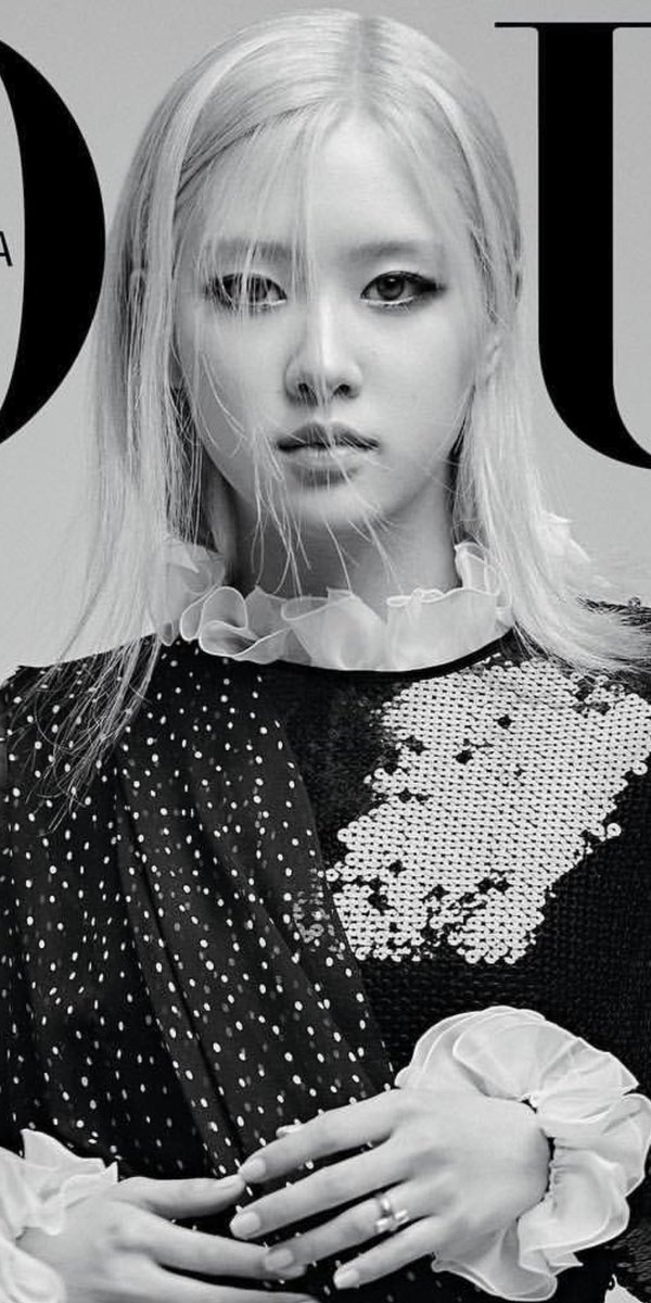bldyswt's tweet photo. her detayı mükemmel.  Ondan daha güzeline ben şahit olmadım. 
#ROSÉ #로제 https://t.co/2y0Wc2bQ6e