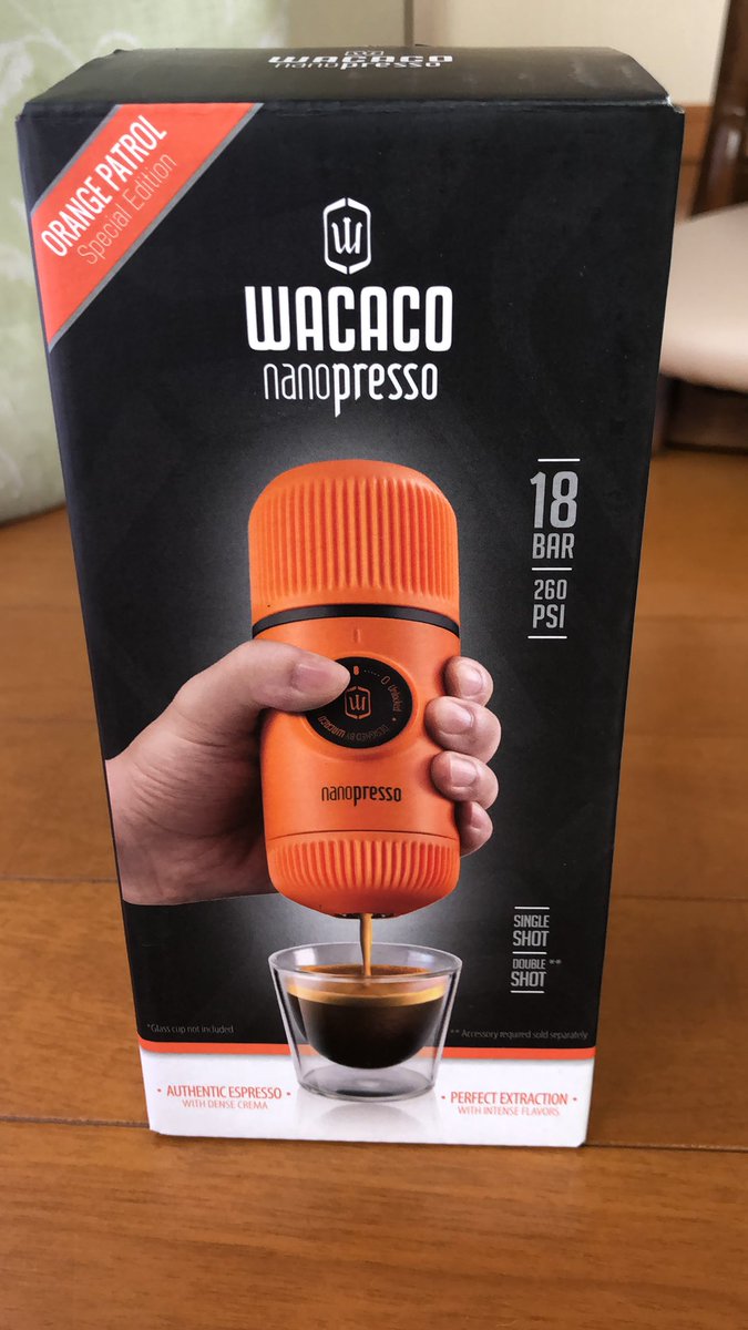 IkeiYohsuke's tweet photo. 随分前に #minipresso が壊れてしまい、自前修理して騙し騙し使ってきたが、空気が漏れて圧が十分上がらなくなってきていた。
痛い出費だがこのほど後継に #nanopresso を購入。#テレワーク 中でも #エスプレッソ を淹れれる便利さは手放し難い…
#コーヒー #珈琲 #WACACO https://t.co/aTsQb47JOO