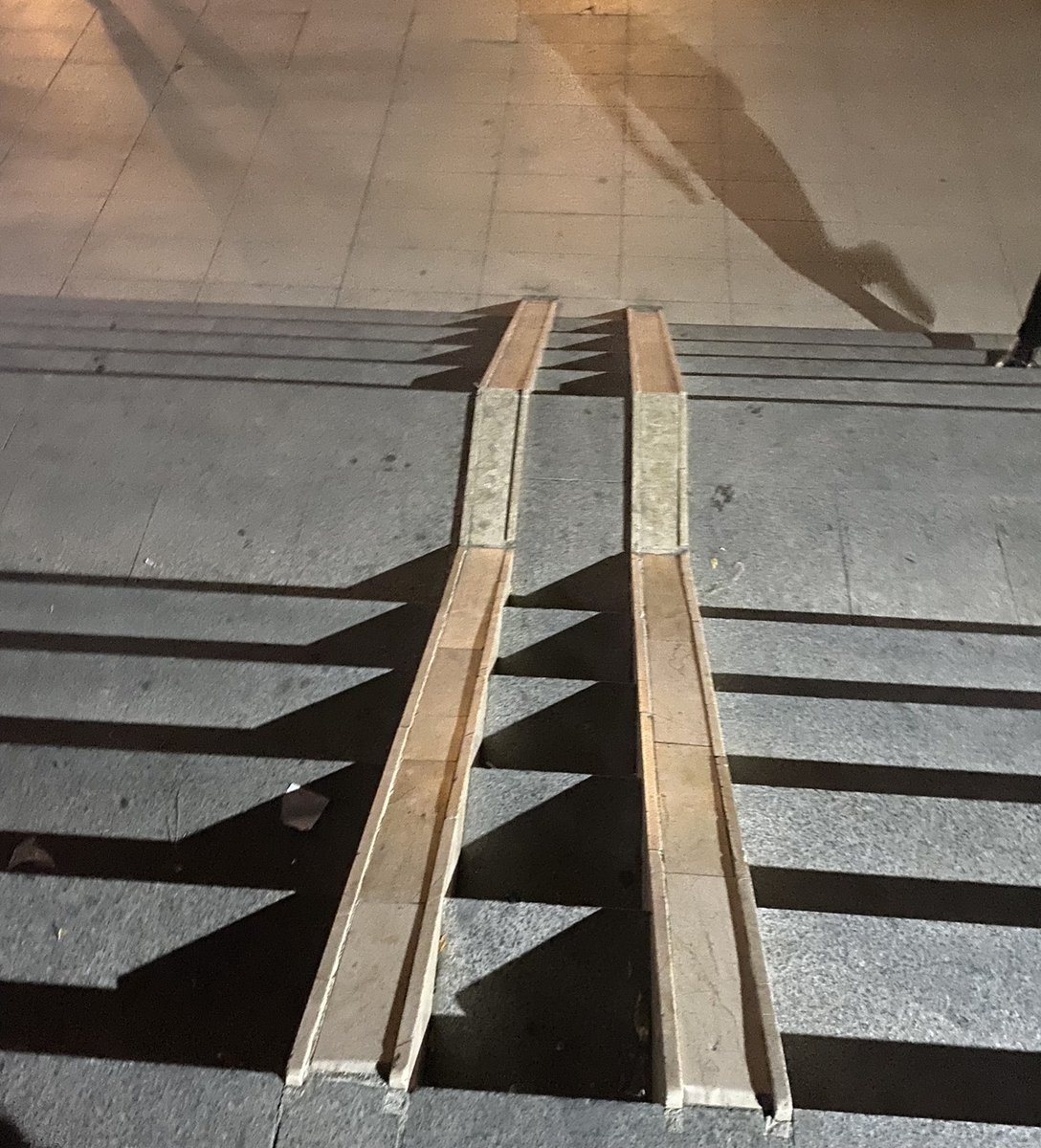 it is the real problem in Azerbaijan🇦🇿 not only for people who use wheel chair,but also for people who have a child maybe children.also with this meaningless and illogical ramp (inclined plane) no one can lift smth because of its angle.
#disabled #handicapted #inclinedplane #fyp