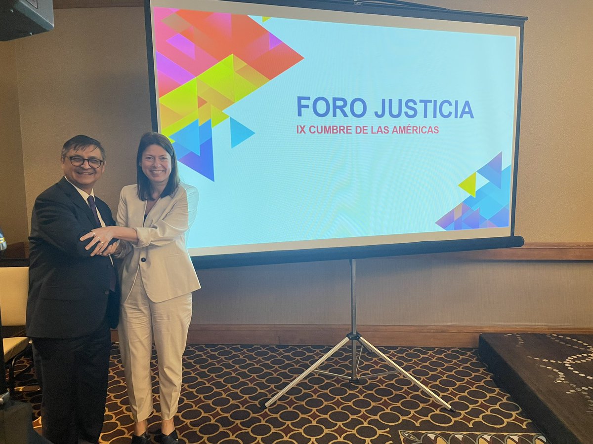 Muchas gracias a Sandra Elena y Carlos Jiménez por su amistad y enseñanzas sobre la Justicia Abierta, un honor ser compañeros de ruta <a href="/Redopenjustice/">RED DE JUSTICIA ABIERTA</a> <a href="/sandra_elena1/">Sandra Elena</a> <a href="/opengovpart/">Open Gov Partnership</a> <a href="/RedChileGA/">Red Chilena de Gobierno Abierto</a> <a href="/RedRija/">Red Internacional de Justicia Abierta</a> <a href="/andfud/">ANDFUD</a> <a href="/CEJAoficial/">Centro de Estudios de Justicia de las Américas</a>