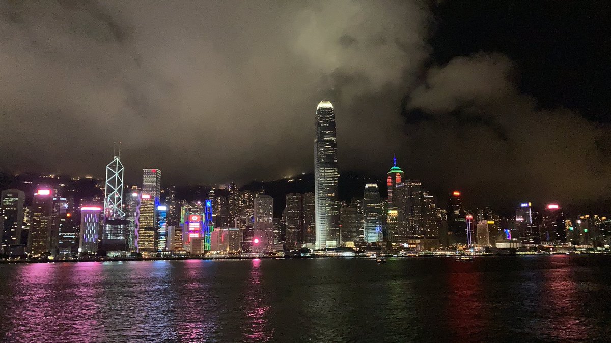 OL03420495's tweet photo. 久々に夜さんぽ😄
#香港
#駐在
#Victoriaharbor https://t.co/M7BtHr3Xxo