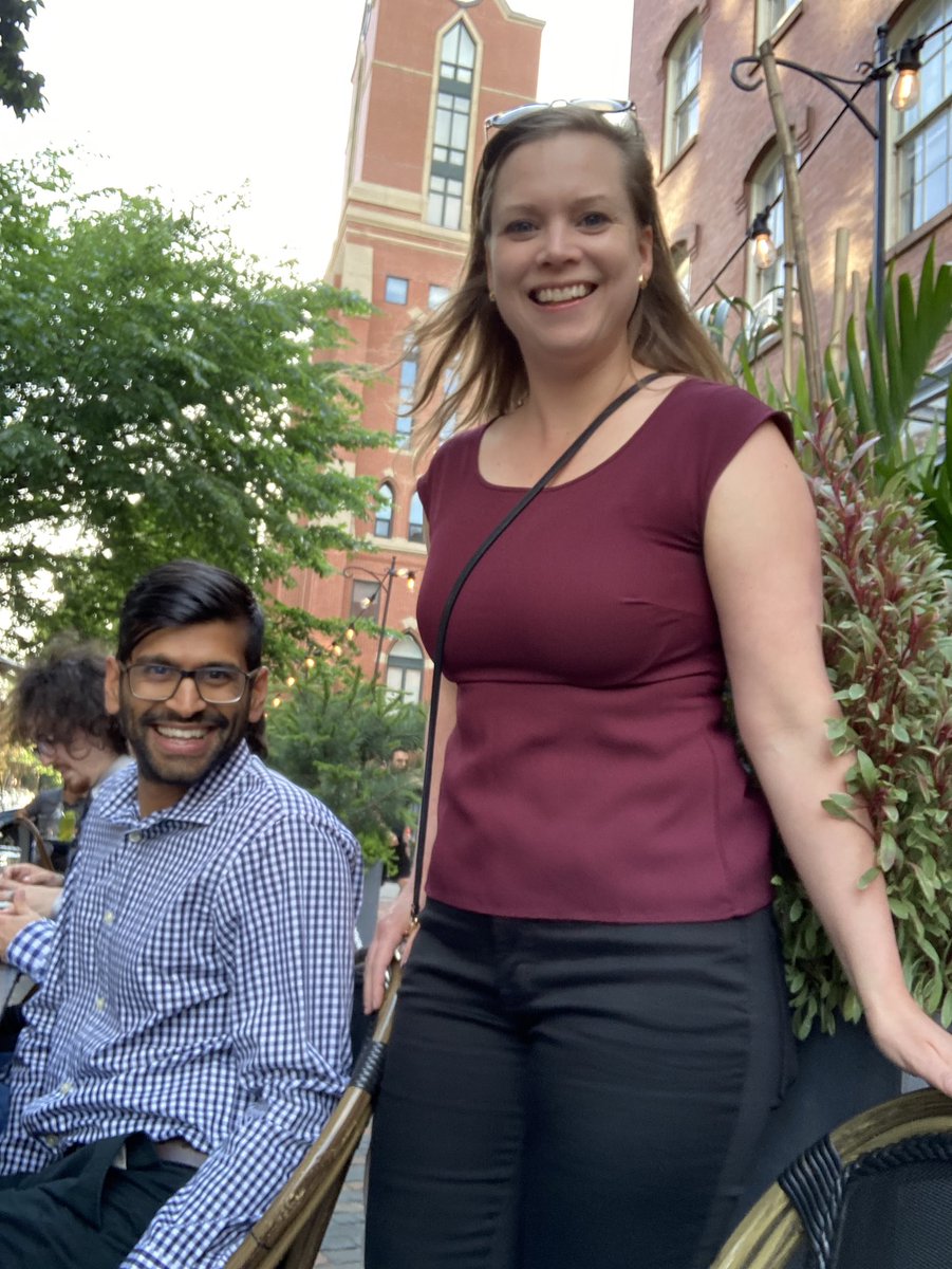 kaelin_lab's tweet photo. @LAStransky going away party!!! We will miss her!! https://t.co/2eGEQt9Uuk
