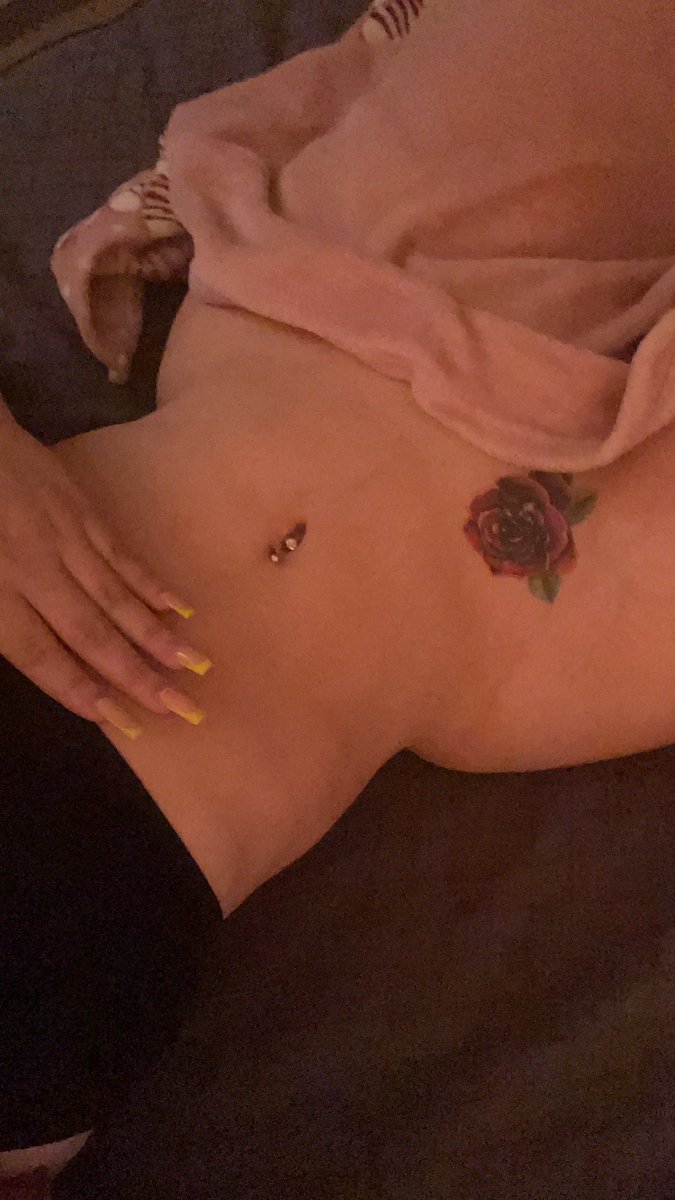 lablanquitard's tweet photo. https://t.co/6utkGC2y7X si quieres ver más de mis contenido suscríbete Ami Onlyfans $5us video@llamada $50us https://t.co/k4eXIwQZmr