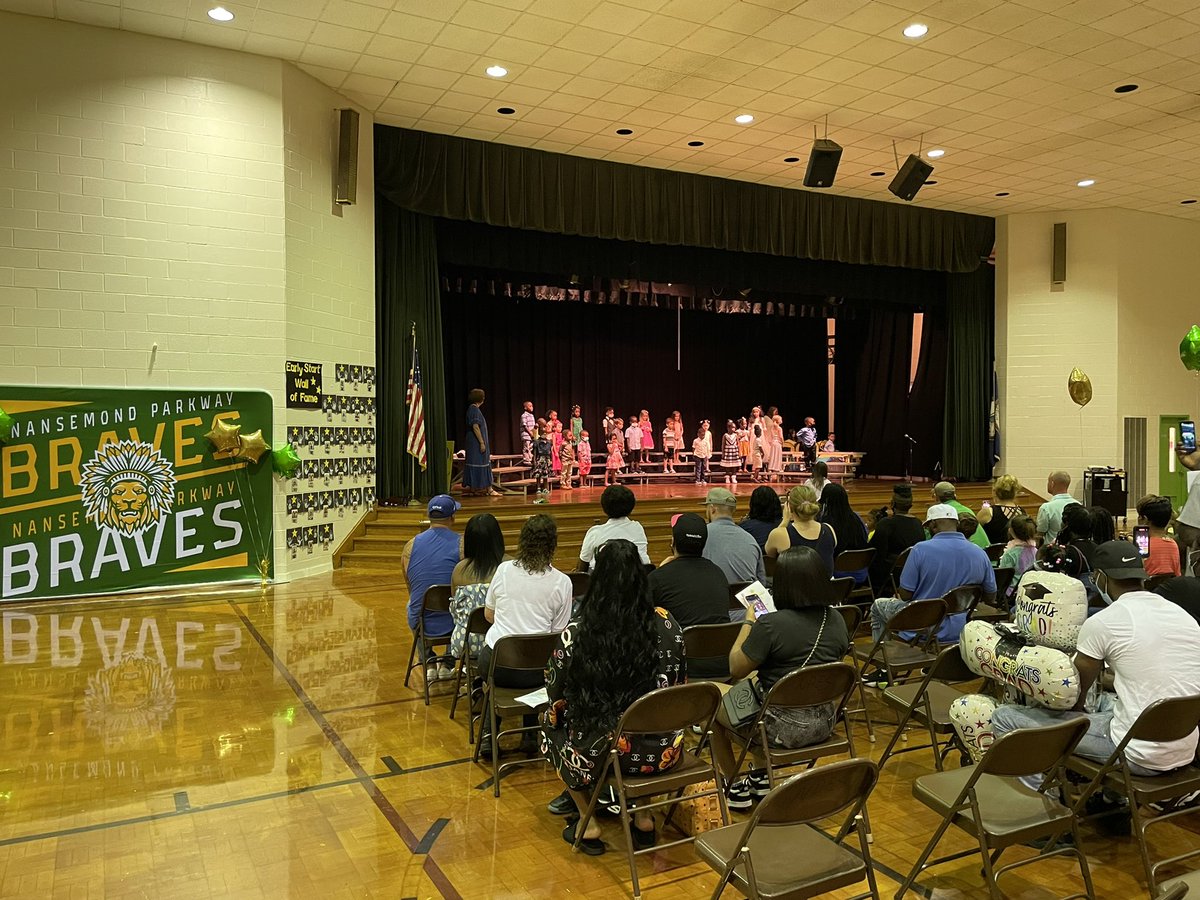 RobertCasteen's tweet photo. End of year awards ceremonies celebrating our students at @NPESbraves3012 #BuildingtheBestSPS https://t.co/bisRumkL1L