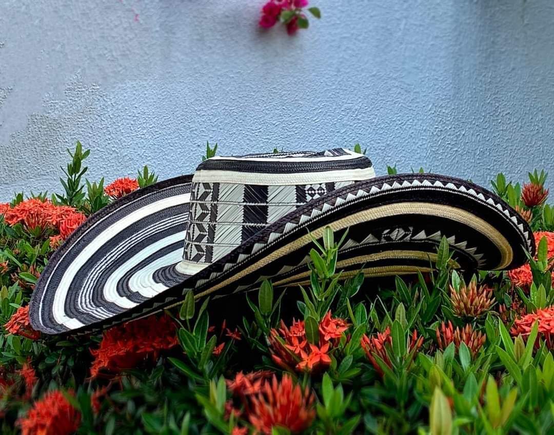 OboCommerce's tweet photo. REGALO DE SU ESPOSA 
CLIENTE FELIZ

》VISITA  #TIENDA VIRTUAL https://t.co/mT1QDaZcMl

#REDESS
👉🏻 CATALOGO Whatsapp
Sigue enlace catálogo WhatsApp
https://t.co/sRvEvpscQq

👉🏻FACEBOOK
https://t.co/vXHYxCe60T

👉🏻INSTAGRAM
https://t.co/sNsothVut9

👉🏻LINKEDIN
https://t.co/cAxlc4dWwj https://t.co/vDXylODLpd
