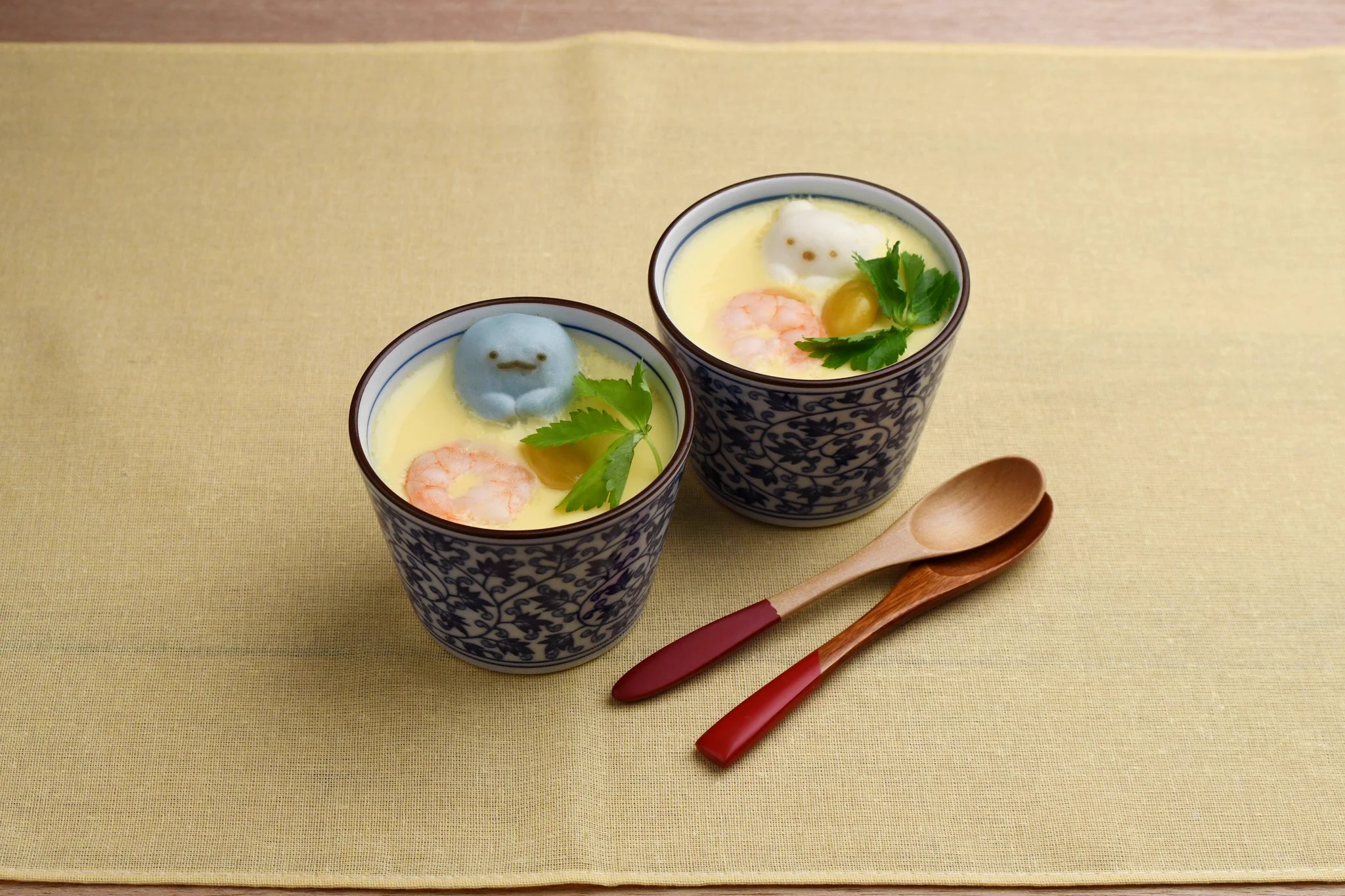 @otakumap 弊社のすみっコぐらしかまぼこ笑🤣
話題にしていただいて
ありがとうございます(o_ _)o
茶碗蒸しとかにするとかわいいですよ…！ 