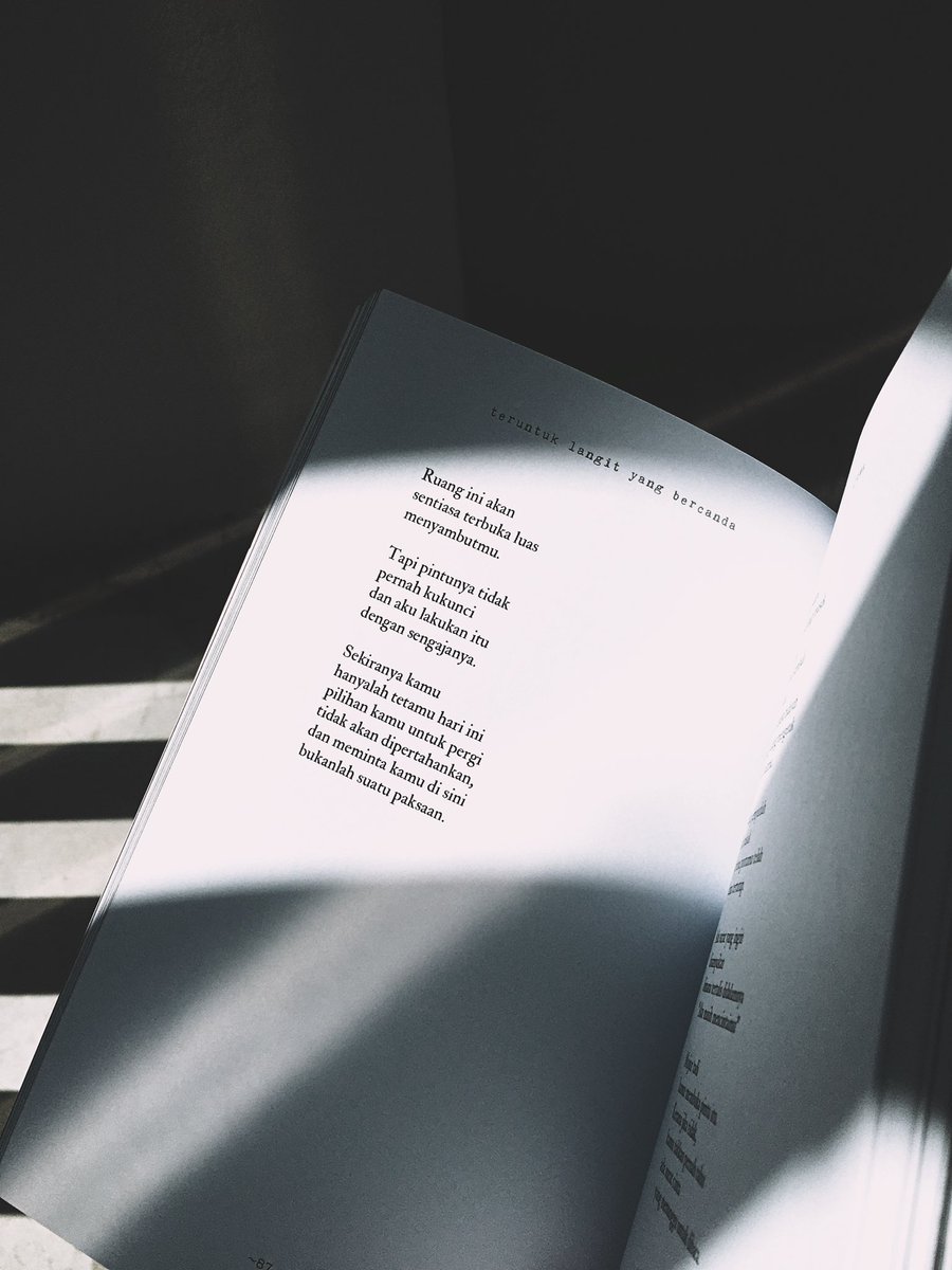 MustaqimJiwa's tweet photo. Teringin kata kata puitis yang memberi kamu semangat? Jadikan buku ni sebagai temanmu. ❤️ https://t.co/N1lMsbVrVl