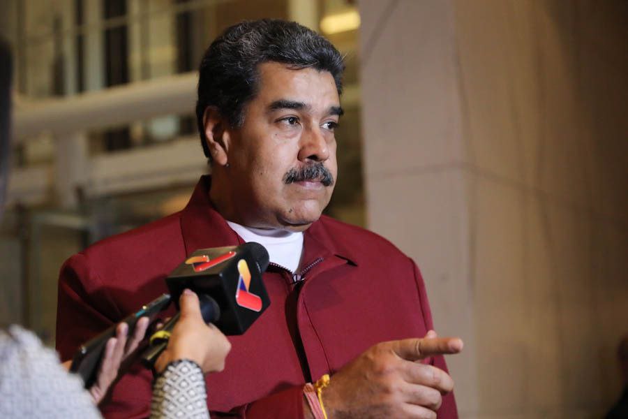 ES NOTICIA: El Presidente de la República, Nicolás Maduro, afirmó que los pueblos del mundo se enrumban hacia una nueva geopolítica mundial que profundizará áreas estratégicas para las economías de los países.

#ManuelaYBolivarSiempre