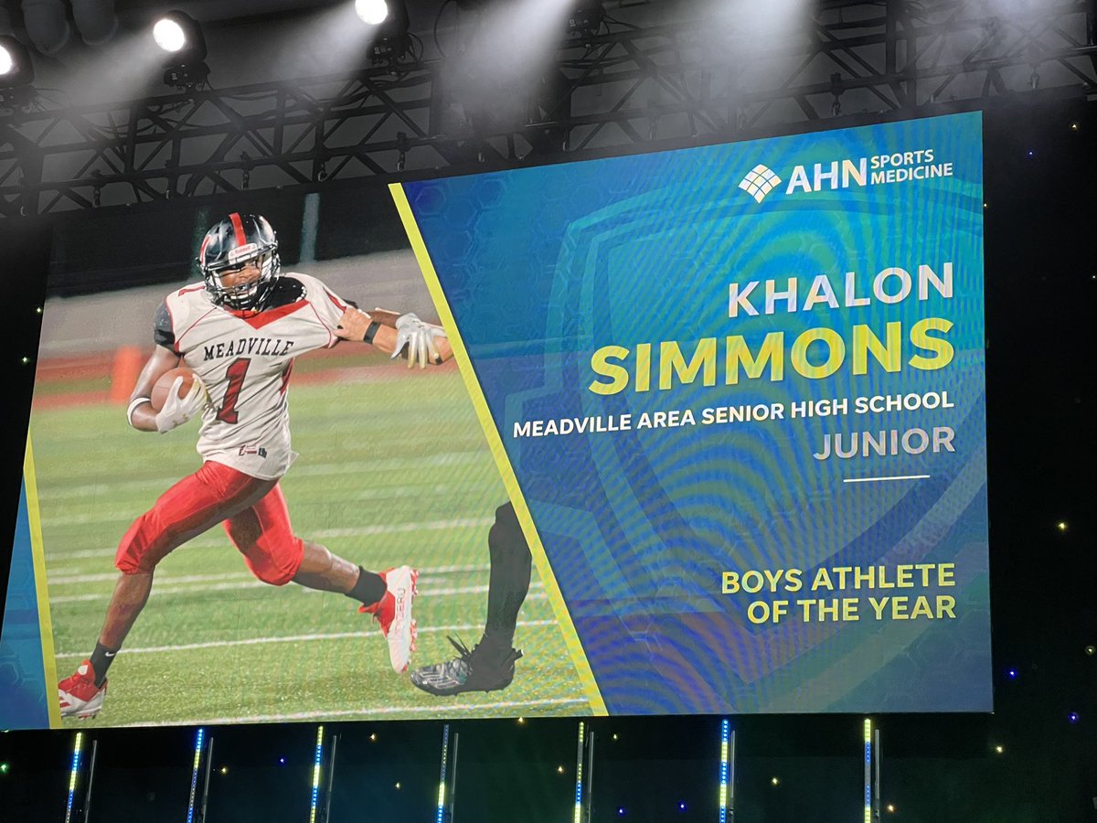 ETNreisenweber's tweet photo. The D-10 Male Athlete of the Year is Khalon Simmons of Meadville! #NWPAHSSA #USATODAYHSSA https://t.co/Yj8Zv55a1n