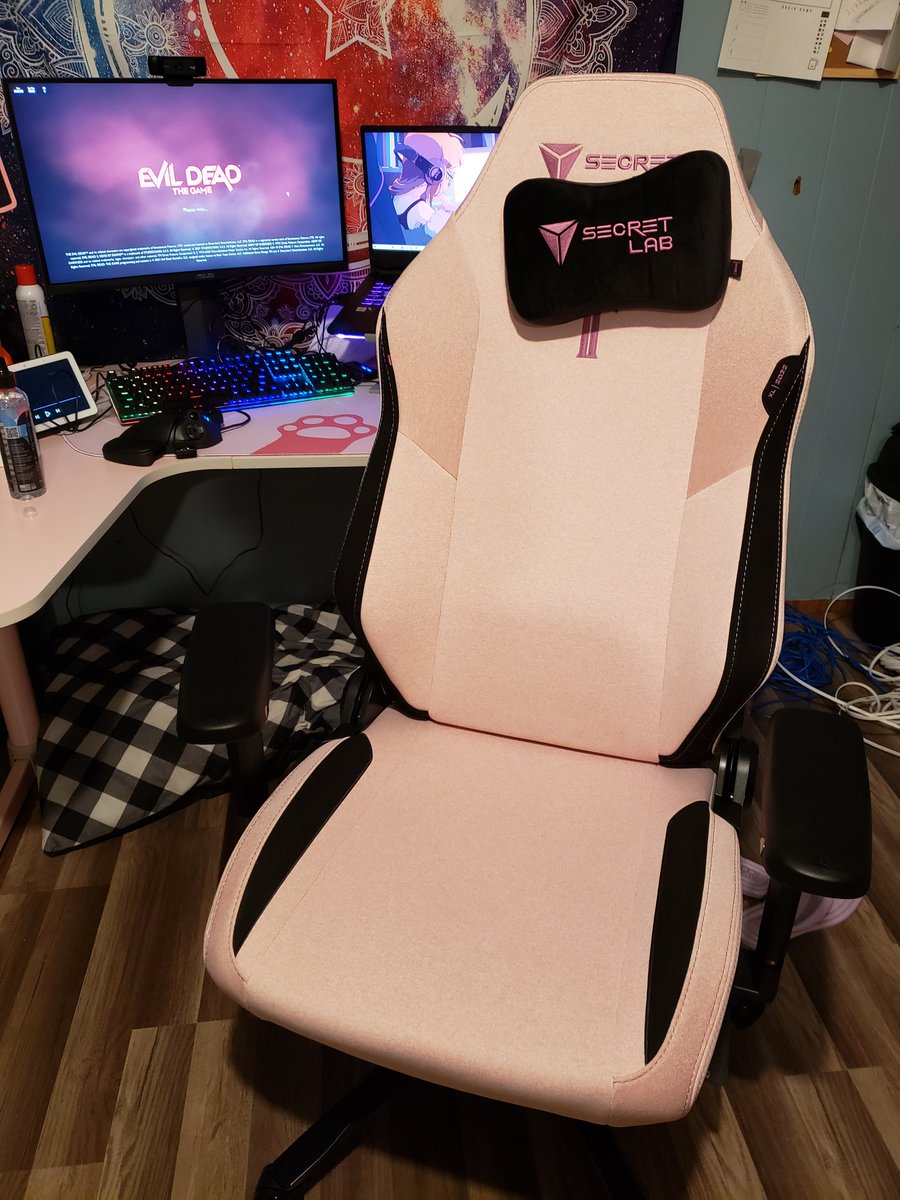 I got a #secretlab titan because I apparently cannot sit any other way besides cross legged when I sit LOL but it do match the set up so that's nice