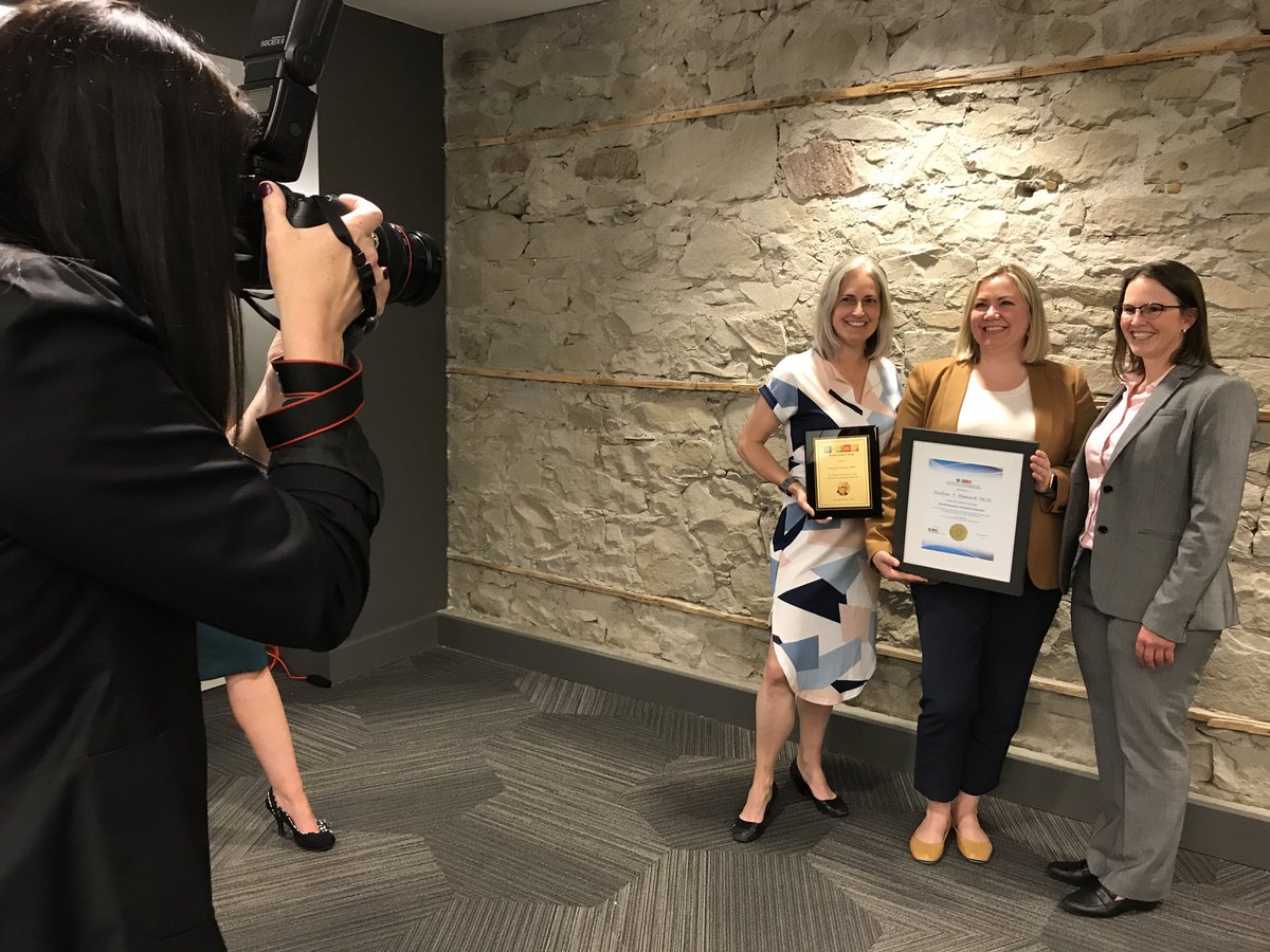 Hanging out at the #CCCE2022 award ceremony with the #ChemEd Division award winners: ⁦@alisonbflynn⁩ ⁦@DocTamaraPhD⁩ ⁦@JaclynJStewart⁩ !!!