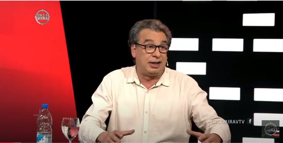 Rudyard_Pereyra's tweet photo. Si en política, no le damos la importancia que se merecen estos temas planteados por Fernando Filgueira (sumando educación), no tenemos viabilidad como país. La entrevista completa en @EnlaMiraVTV no tiene desperdicio  👉  https://t.co/TdtDvIYRN2 https://t.co/lOYOR37Pt6