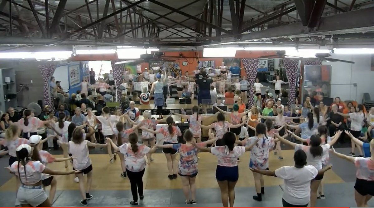 ETC_ShowChoirs's tweet photo. And that is a wrap on Rouge’s choreography workshop!! It has been a great start if the year and we can’t wait to see what this year holds!!! Now on to All Americans workshop next week!! #heidsetc #showchoir #ETCRouge2023 #anewyear #herewegoagain https://t.co/YL4R8QbfDr