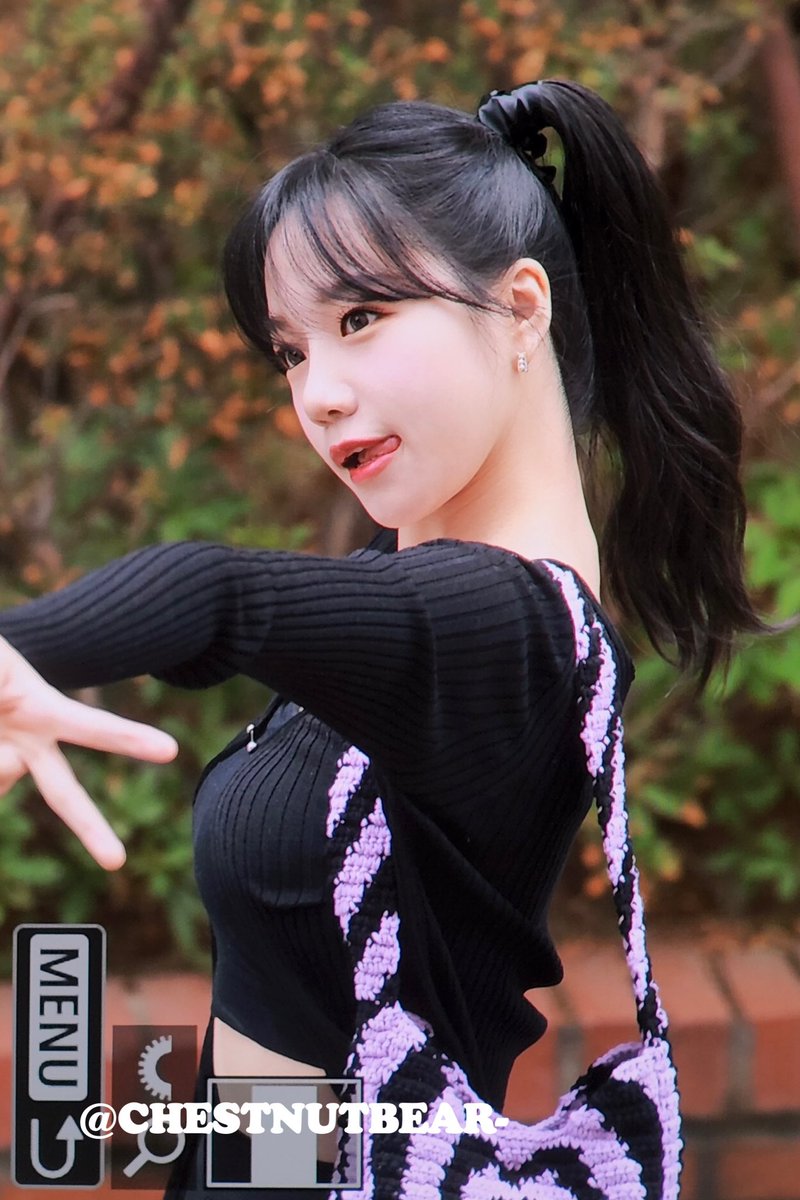 Chestnut_1022's tweet photo. 220617 프리뷰
진짜 원기 왕성하네🥹

#조유리 #유리 #JOYURI #YURI https://t.co/nDucyPgR4b