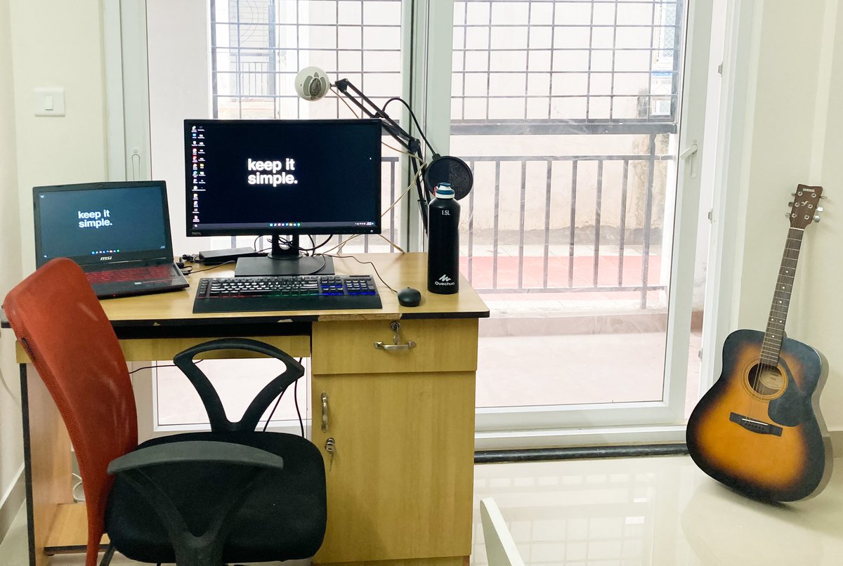 itsmukeemhashmi's tweet photo. It’s Friday morning mankind!

#desksetup #NBAFinals https://t.co/TRBqUaZxEY