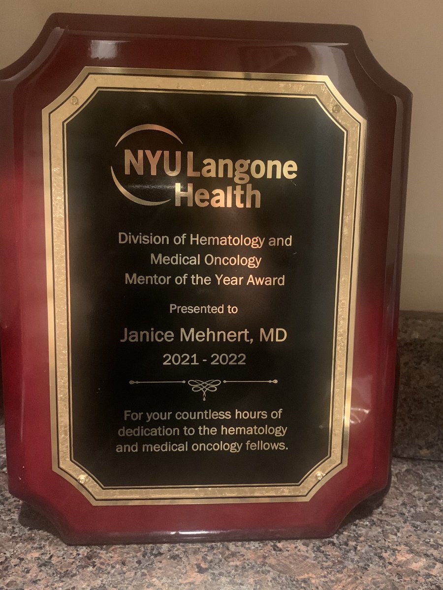 JaniceM10's tweet photo. ⁦@JessicaCaroMD⁩ ⁦@NYUGSOM_HemeOnc⁩ the pleasure was mine!!! Happy graduation and best wishes to our fellows. ⁦@nyugrossman⁩ ⁦@nyulangone⁩ ⁦@Perlmutter_CC⁩ https://t.co/eTqhou8zAG