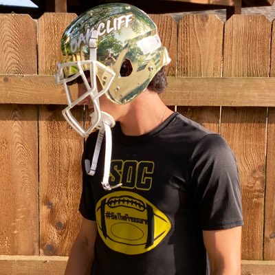 #NewProfilePic <a href="/coach_traylor/">Coach Traylor</a> <a href="/SOCFootball1/">Coach Todd</a> <a href="/SOCGoldenBearFB/">SOC Football</a>  Let’s get it! 🤟