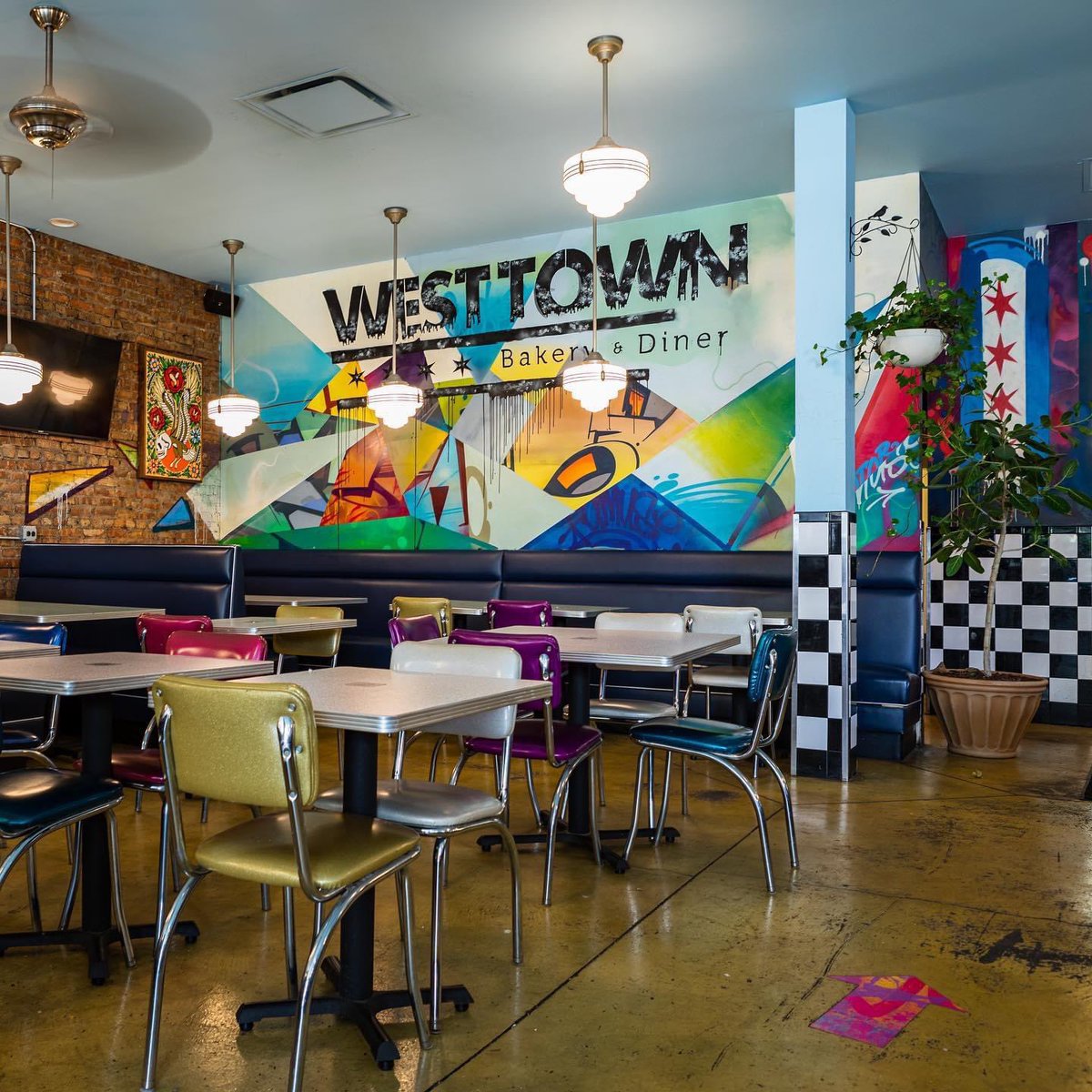 Summer Hours are officially in effect at <a href="/WestTownBakery/">West Town Bakery</a>! ☀️ The pastry &amp; coffee counter will remain open through 7 PM everyday, while our full-service breakfast &amp; lunch will end at 3 PM. #WakeUpWithWestTown