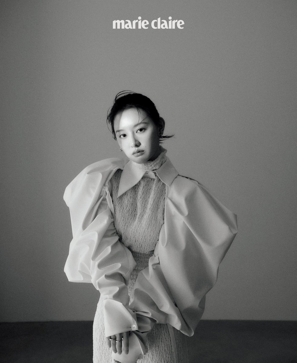 드라마 <나의 해방일지>의 '염미정', 배우 김지원을 만났습니다. 화보 전체와 인터뷰는 마리끌레르 7월호에서 곧 확인하세요!
#김지원 #KimJiwon
👉 marieclairekorea.com/celebrity/2022…
