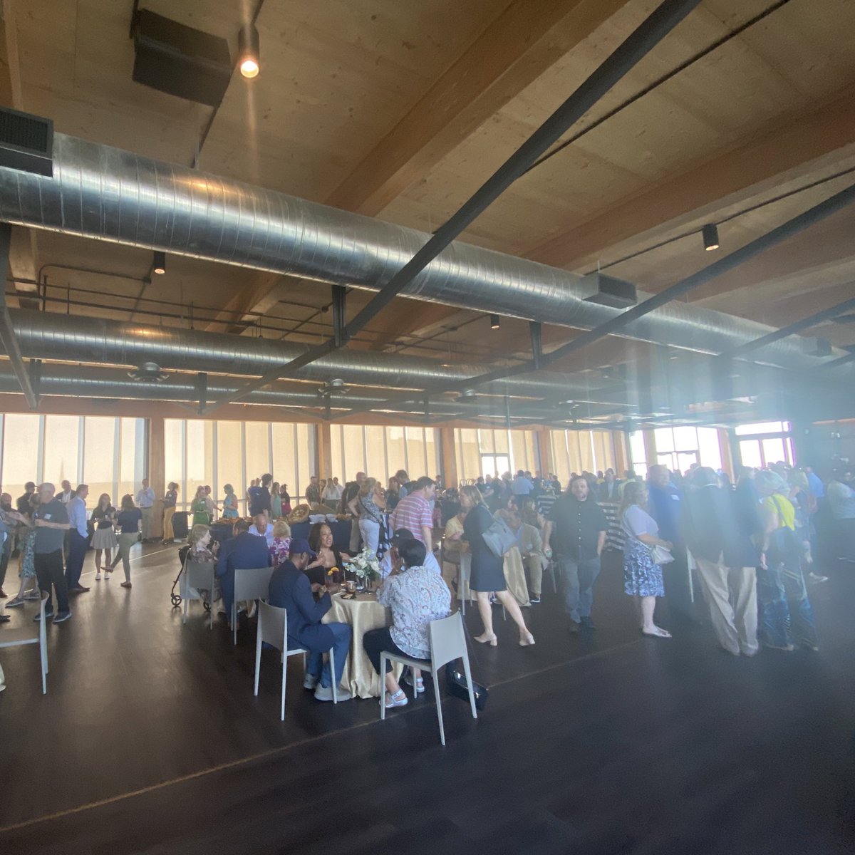 uakronbusiness's tweet photo. 360 degree views of the city at tonight’s Cleveland Alumni Social 😍

We enjoyed seeing so many of our #UAkronBusiness alumni in attendance! #ForeverAZip 🦘 https://t.co/kmSlxJYeUo