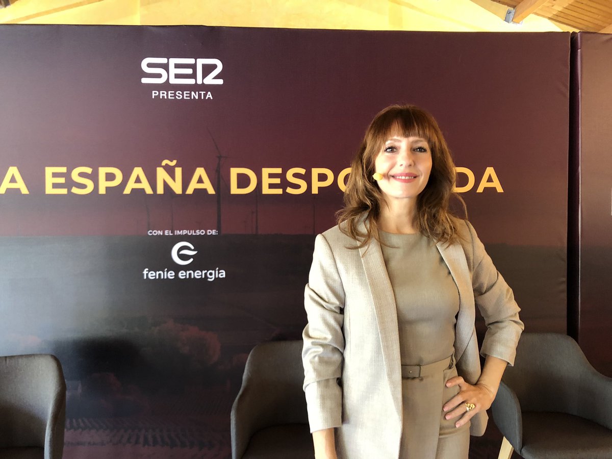 🔆 ¡Todo está listo en Arnedillo! En nada comenzamos esta segunda jornada de La España Despoblada de <a href="/La_SER/">Cadena SER</a> 

🎙️ ¡A las 9.30 horas con <a href="/MacarenaBerlin1/">Macarena Berlín</a>
#SEREspañaDespoblada 

¡Síguelo en directo! 

👉🏻x.com/i/broadcasts/1…

📹 cadenaser.com/rioja/2022/05/…