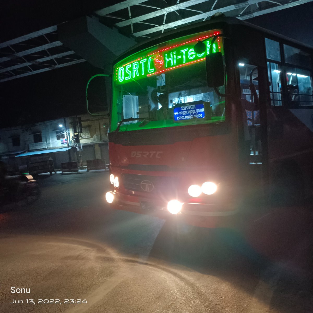 Shankar_sbp's tweet photo. @RTO_SAMBALPUR Kindly check the service of @OSRTC_Odisha Rourkela-Aska service always creating problem and running late from its approved time by @STAOdisha https://t.co/PUXPjDTTI8