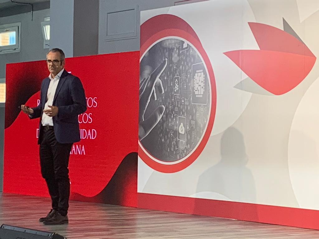 ¡Buenos días! #Felizviernes 👏🏼 Ayer el Director de #REDIT <a href="/gbelenguer/">Gonzalo Belenguer</a>, estuvo presente en #InnovaValencia de <a href="/lasprovincias/">LAS PROVINCIAS</a> para hablar de #innovación como motor de futuro en las empresas 🎯 Aprovechó la ocasión para agradecer a <a href="/GVAivace/">IVACE+i</a> su apoyo a los IITT 💪🏼 ¡Gracias a todos!