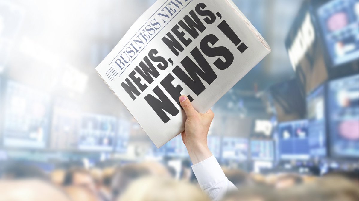 ANZCA's tweet photo. #ANZCAenews is out now! #QueensBirthdayHonours | #Anaphylaxis guidelines | Concern over #Pharmacy #MedsCheck trial | Meet the new #BlueBook editor & more. Here: https://t.co/8h4yiqNGBM or in your inbox. @ANZCA_FPM https://t.co/dyFBtuqveu