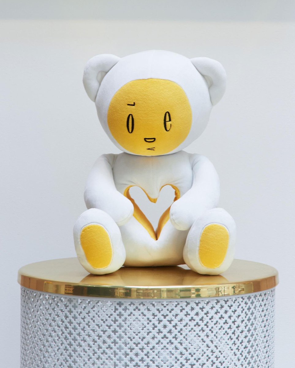 the_emograms's tweet photo. Let’s start the weekend 🛁💛☀️😃

33 cm limited 100 pieces @the_emograms Loved Bear arttoys are available. Write DM. 🙌

#arttoy #arttoyculture #popculture #popcultureart #popart #art #artist #weekendvibes #fridayfun https://t.co/fWCyNEBc1d