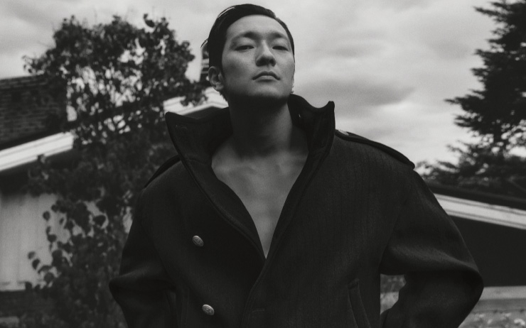 esquirekr's tweet photo. 에스콰이어 7월호 커버의 주인공은 바로 #손석구 입니다.

<나의 해방일지>의 구씨, 천만 영화 <범죄도시2>의 강해상... 요즘 가장 뜨거운 배우 손석구의 인터뷰와 화보를 확인해 보세요

#손석구 #SONSUKKU #ysl #나의해방일지 #구씨 #범죄도시2 #강해상 #에스콰이어 
🔗https://t.co/VYCZqEjfgh https://t.co/FrHA9d9z87