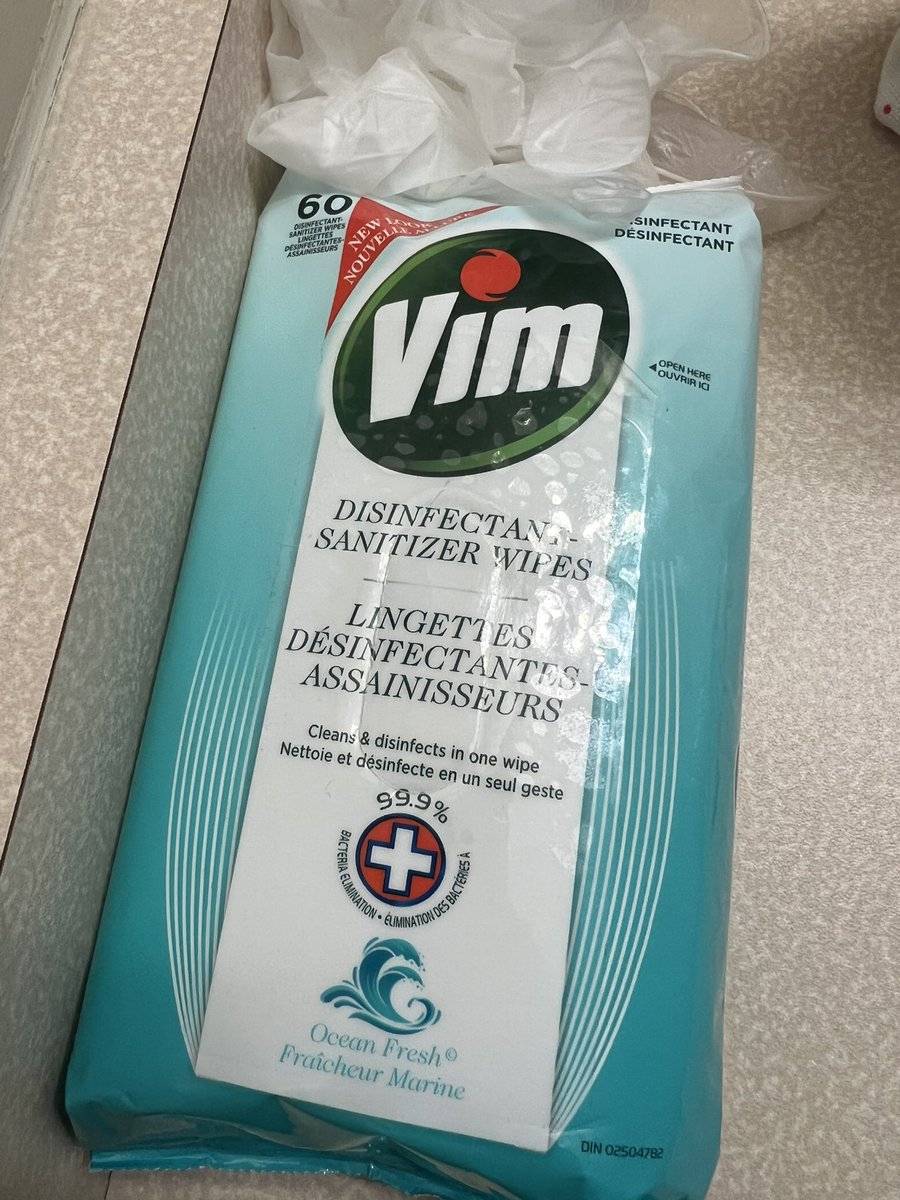jace0x21's tweet photo. Wanna get a wipe but worried I wont be able to get my hand out if I reach in https://t.co/c9M05oir4d