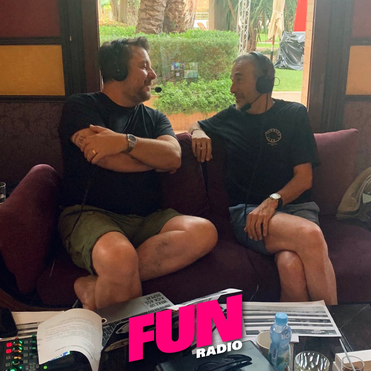 🥰😂 Autant de complicité que de fous rires… c’est <a href="/SemounElie/">elie semoun</a> avec <a href="/BrunoGUILLONOff/">Bruno GUILLON 🐵</a> sur FUN RADIO ! #BrunoFunRadio