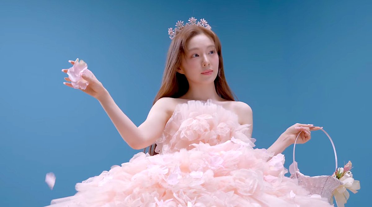 picsofirene's tweet photo. the most beautiful princess https://t.co/iU3QUgtb5R