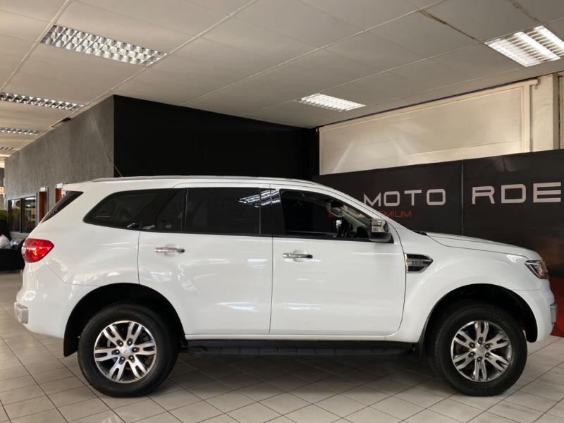 VehiclePlatinum's tweet photo. 2018 Ford Everest 2.2TDCi XLT For Sale🎊

💥R 399 995
💥R 7 069 p/m

🚗Used Car🛣116 500 km🕹Manual⛽Diesel

💥Finance can be arranged. 
💥Over 400 vehicles available. 

More info:
📲078 889 1997
🌐https://t.co/rEAaZbZCpR

#PVB #CarSales #FuelPrices #MacG #PlatinumVehicleBroker https://t.co/3dGDr1xCdb