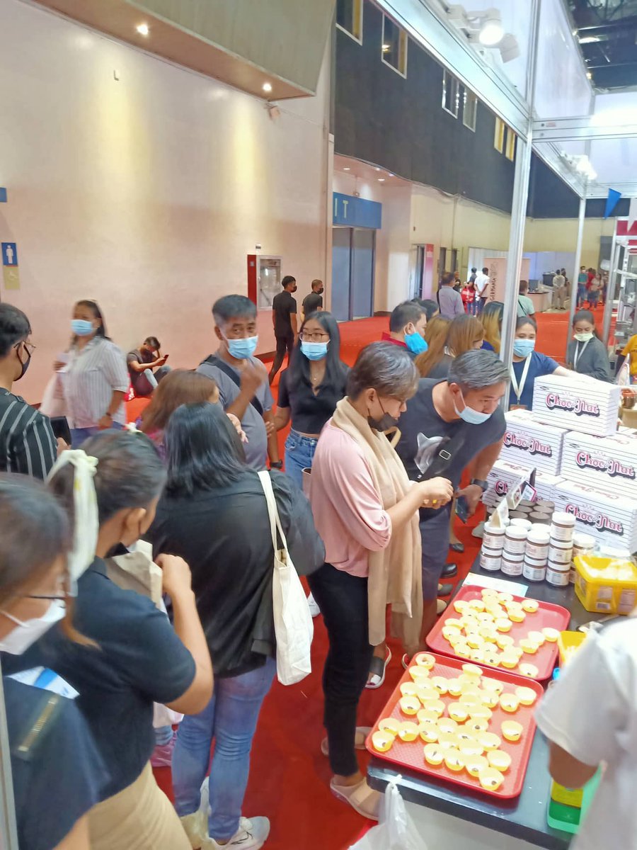ChocnutSpread's tweet photo. Pila pila yarn??? Drop na here sa #mafbex 😍😍😍 nasa Filpet booth kami nakatambay https://t.co/HFyO0YSRdH