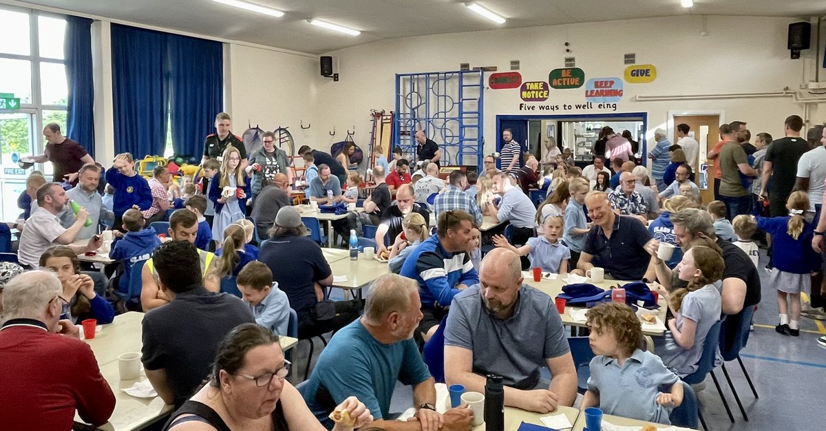 EuxtonCEPrimary's tweet photo. What a wonderful start to the morning! Sausage butties at our ‘Superhero’ breakfast to celebrate Father’s Day, with lots of male and female relatives joining us. Thank you to our PTFA and Mrs Bradley, our wonderful cook. So lovely to lovely to have everyone in school again. Mr W. https://t.co/zCP3uJa9QI