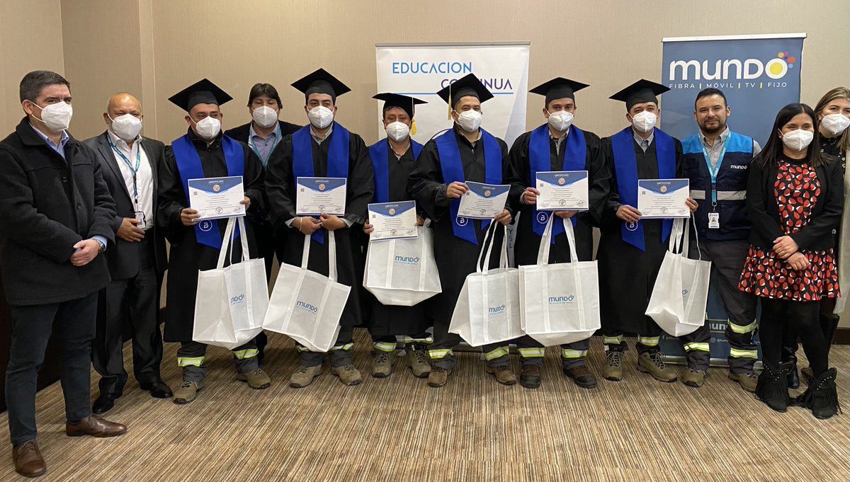 brainamics's tweet photo. Finalizamos una hermosa Ceremonia de curso “Análisis De Técnicas Para Redes De Datos, en fibra Optica.
Nuestro trabajo continúa con esta gran Empresa @mundo_pacifico quienes bajo un tipo de liderazgo acorde a los tiempos, invierten en su mejor activo: las personas. https://t.co/4YvZvzUyNu