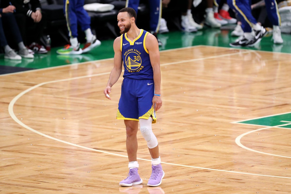 AmericaStore_Co's tweet photo. Primer y único jugador con 150 triples en unas finales de NBA. 

El mejor tirador de toda la historia:
STEPH CURRY. #NBA75 https://t.co/B2KG45kkGZ