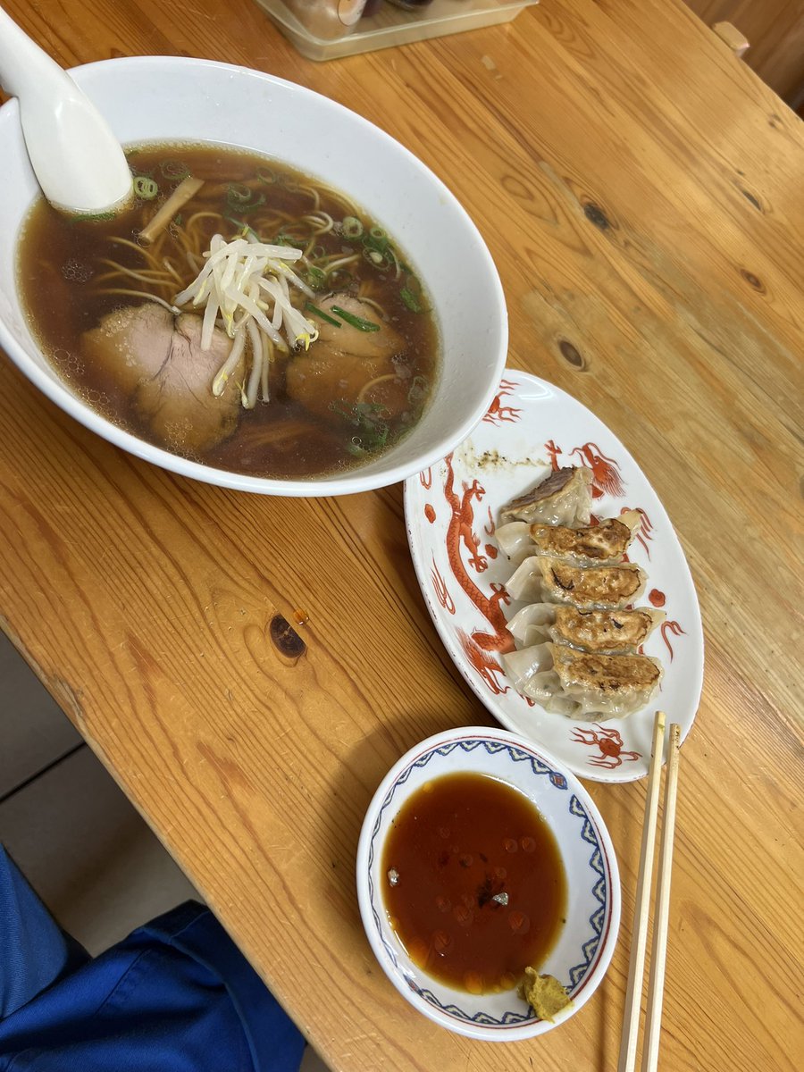 RT_Radiographic's tweet photo. #百満 #倉敷市 #児島 #ラーメン  #隠れた名店 #価格は昭和
ラーメンと餃子 https://t.co/6EZTQYLGA4