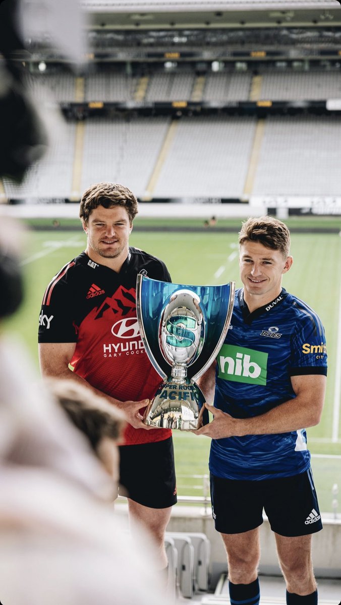 ZucaConti's tweet photo. Entendés que ya jugar una final de Súper Rugby es un privilegio único para cualquier jugador.
Imagínate lo que significa este partido para la familia Barrett, que Scott y Beauden capitanean a sus equipos.
LOCURA! https://t.co/mbQDkCjRgn