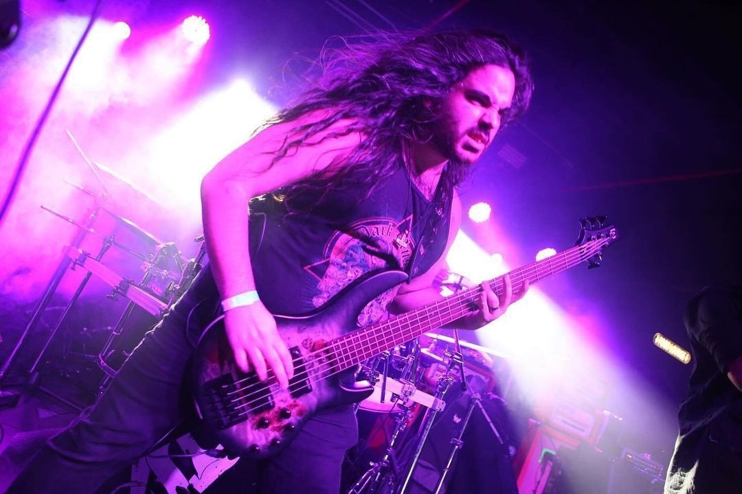 DarkMuscleSD's tweet photo. 📷: @maxresourceful 

https://t.co/3iLbQOme98

Next show: 6/26/22 at @dingbatznjofficial w/ @capraband @deadcitycrown &amp; @cranialdamage 

#LiveMusic #LiveMetal #BrOpeth #SolemnVision #NYCMetal #ESP #ESPLTD #MetalBassist #BassIst #BassPlayer #ESPBass #ESPGuitars #ErnieBallStrings https://t.co/inh1j3Ua05