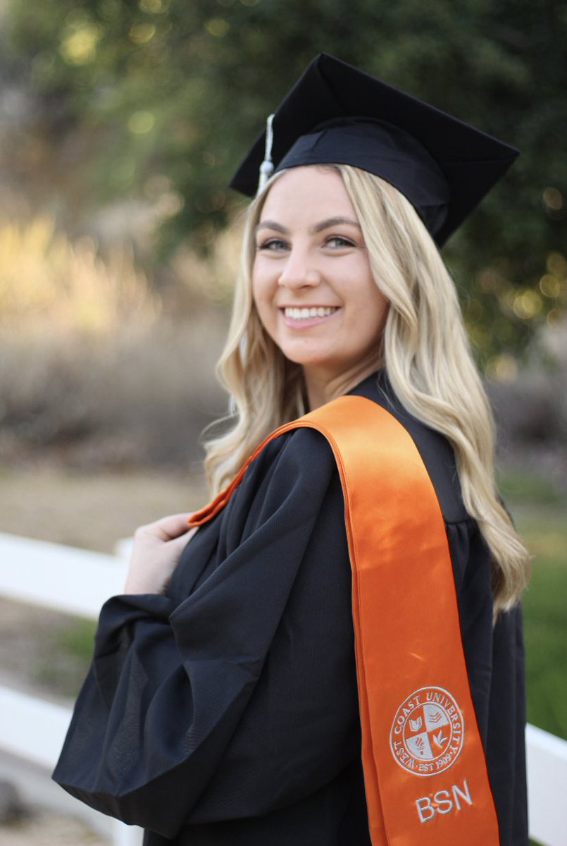 Kayla_Logan_'s tweet photo. Preschool ➡️ College https://t.co/zxAcJToNtv