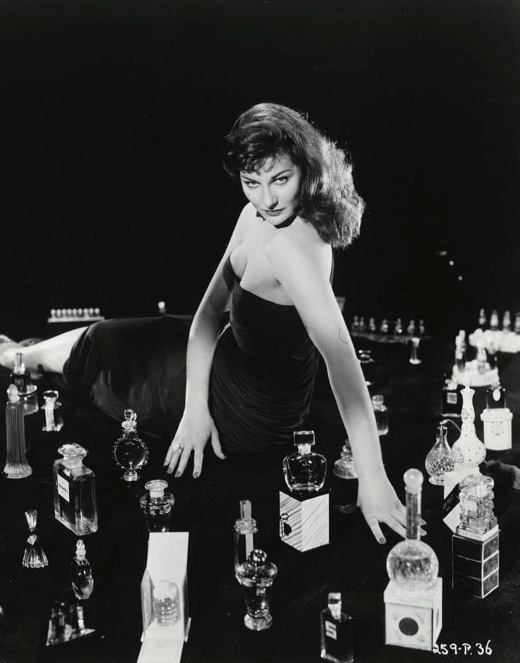analgesicsleep's tweet photo. Adrienne Corri #MovieHeretics #CorridorsOfBlood #AdrienneCorri https://t.co/PqPIzlO0F7