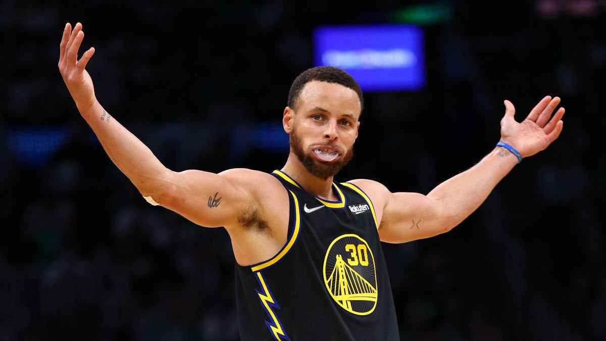 Stephen Curry will win his 4th NBA Championship.

Incredible.