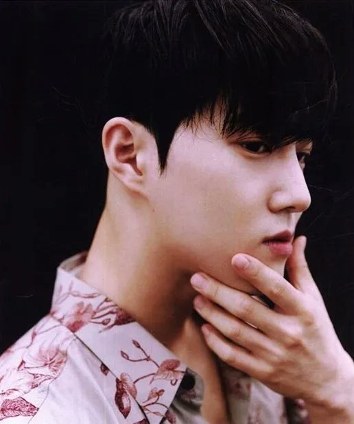 hourlykjm's tweet photo. #SUHO  #수호 @weareoneEXO https://t.co/7SM1QT19MD