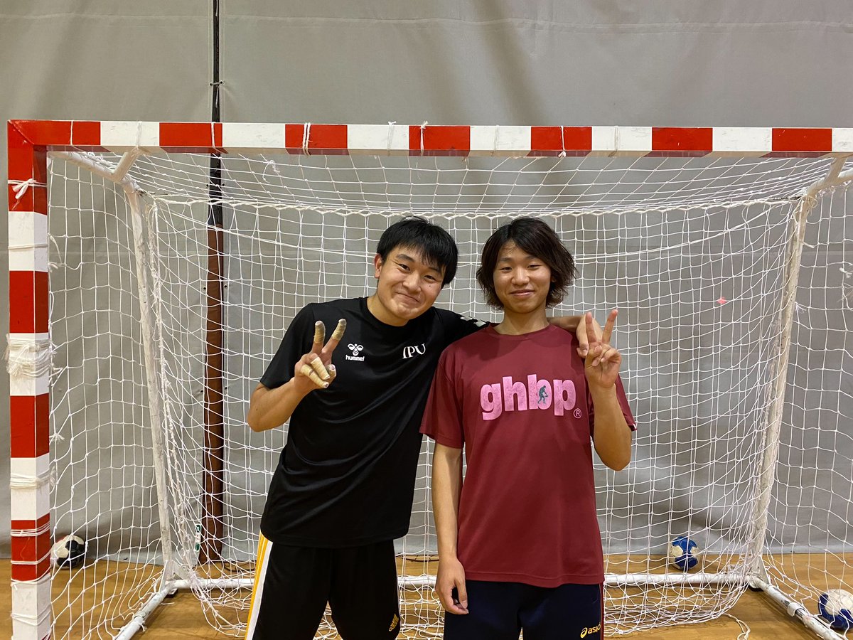 部員紹介です🤾‍♂️

北林滉生（左）
小林秀峰高校出身
一言:チームに欠かせない存在になります。

須山虎次郎（右）
千原台高校出身
一言:がまだすばい。