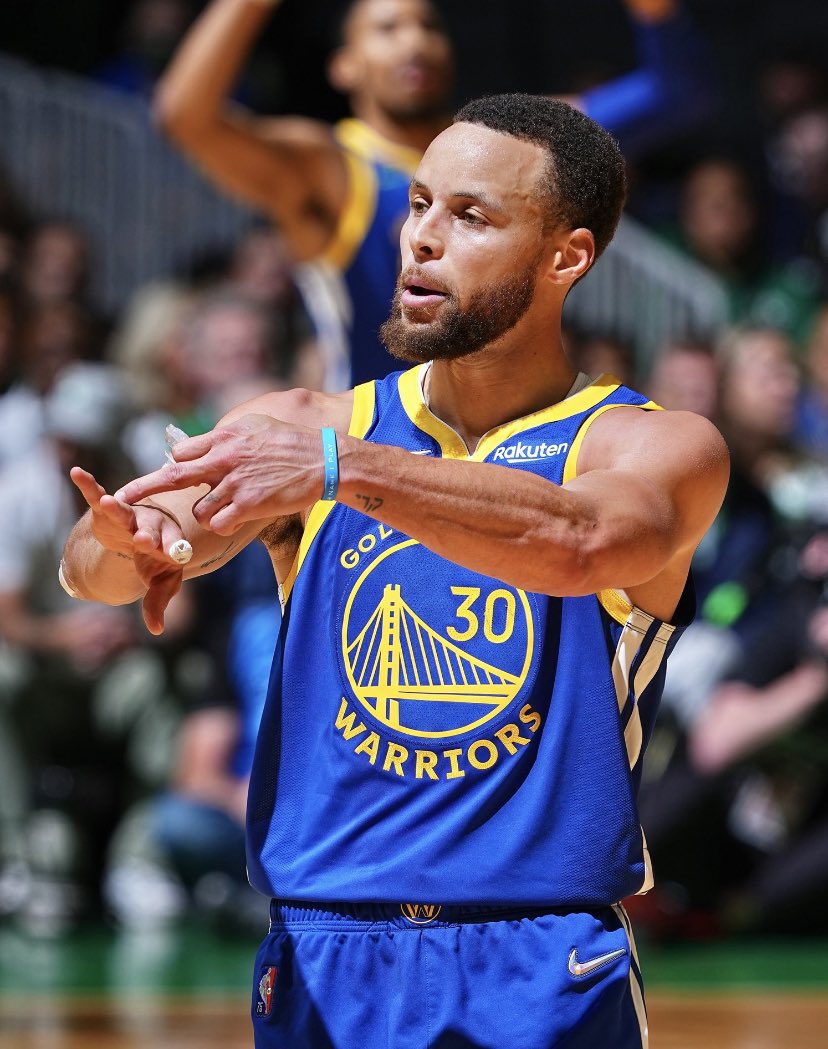 6toHombreLATAM's tweet photo. ¡LOS GOLDEN STATE WARRIORS SON LOS CAMPEONES DE LA NBA! https://t.co/fqKnrzZ1VY