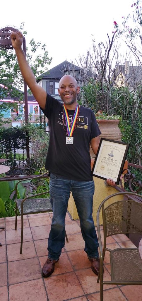 Ashton P. Woods tweet media